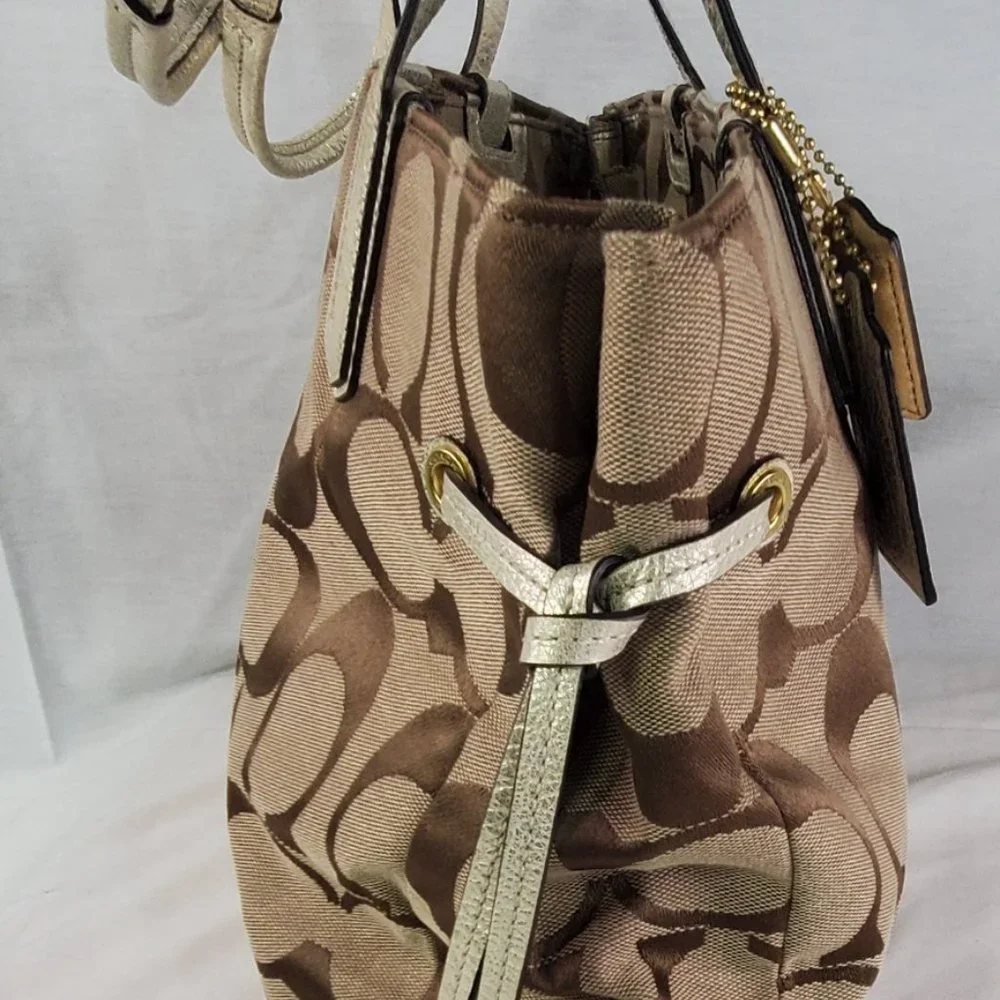 Coach Bag J1126-18967 Charlie Shoulder Bag - Picture 4 of 10